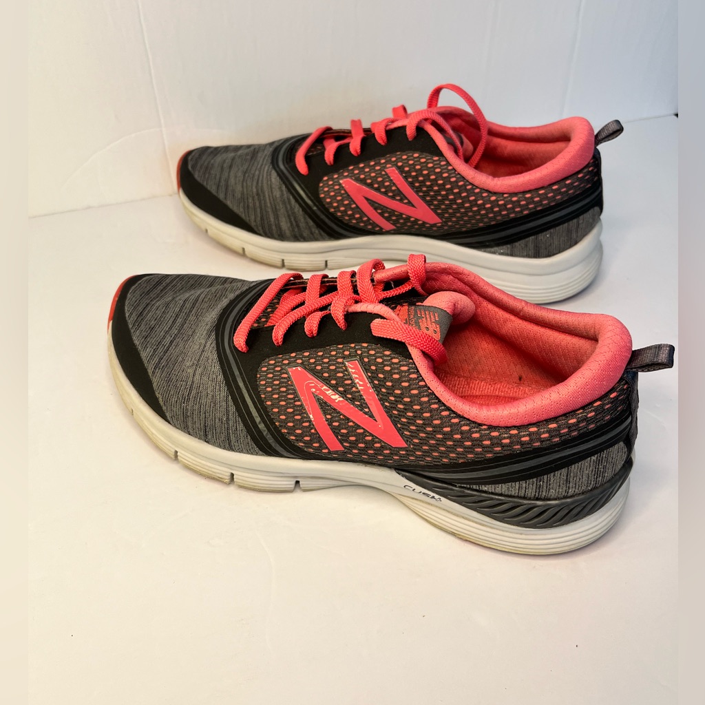 New Balance Women's Size 9.5 Gray Pink Cush+ 711 Wx711wb Athletic Shoes.